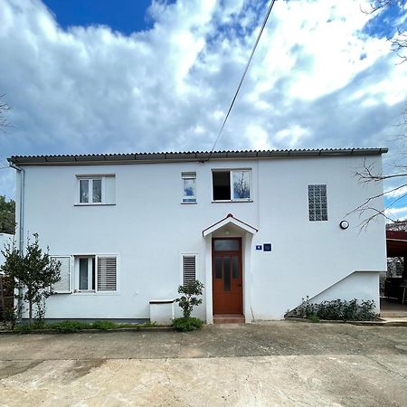 Apartmani Ivanka Starigrad Paklenica Eksteriør billede