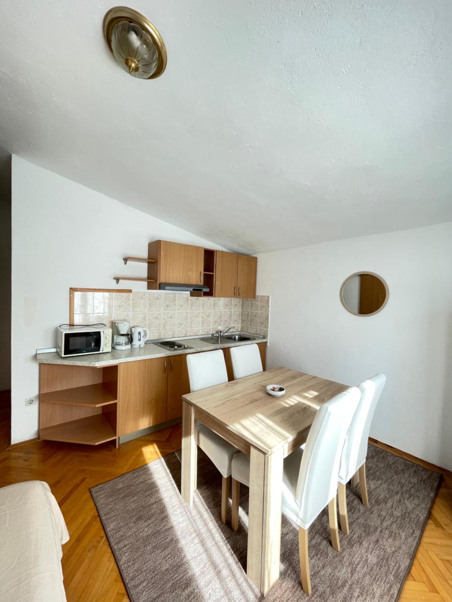 Apartmani Ivanka Starigrad Paklenica Eksteriør billede